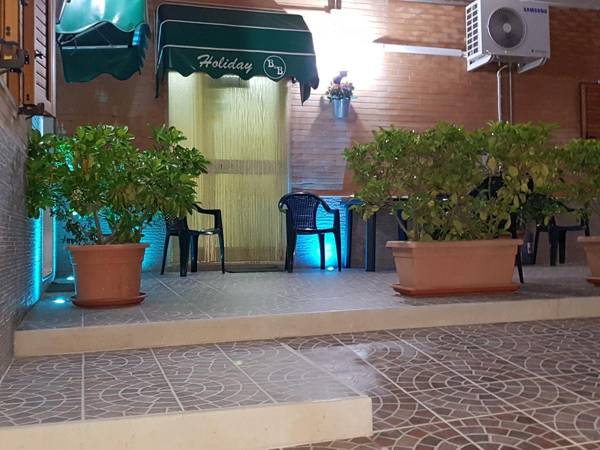 Holiday B&B Vico Del Gargano Bagian luar foto