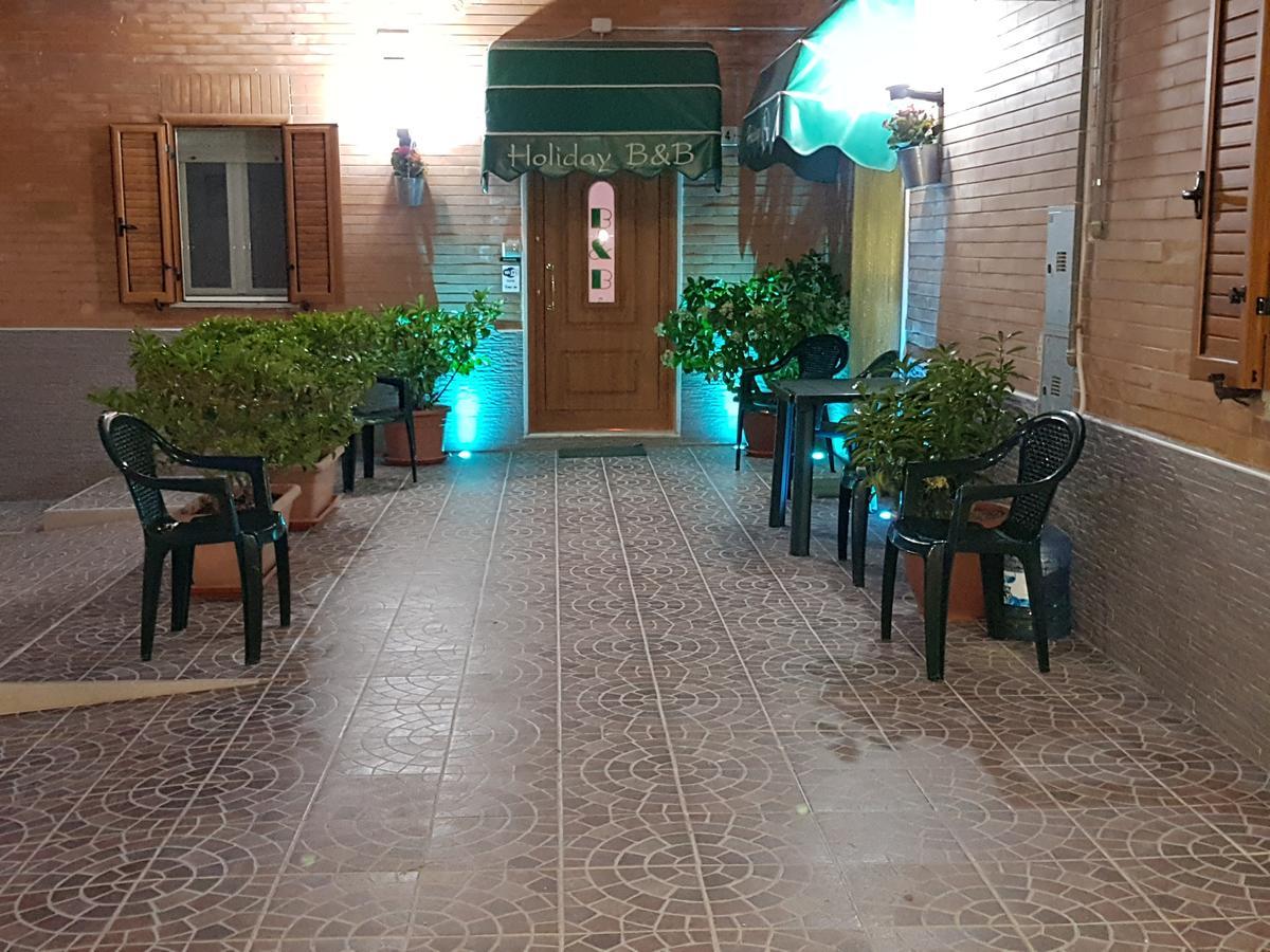 Holiday B&B Vico Del Gargano Bagian luar foto