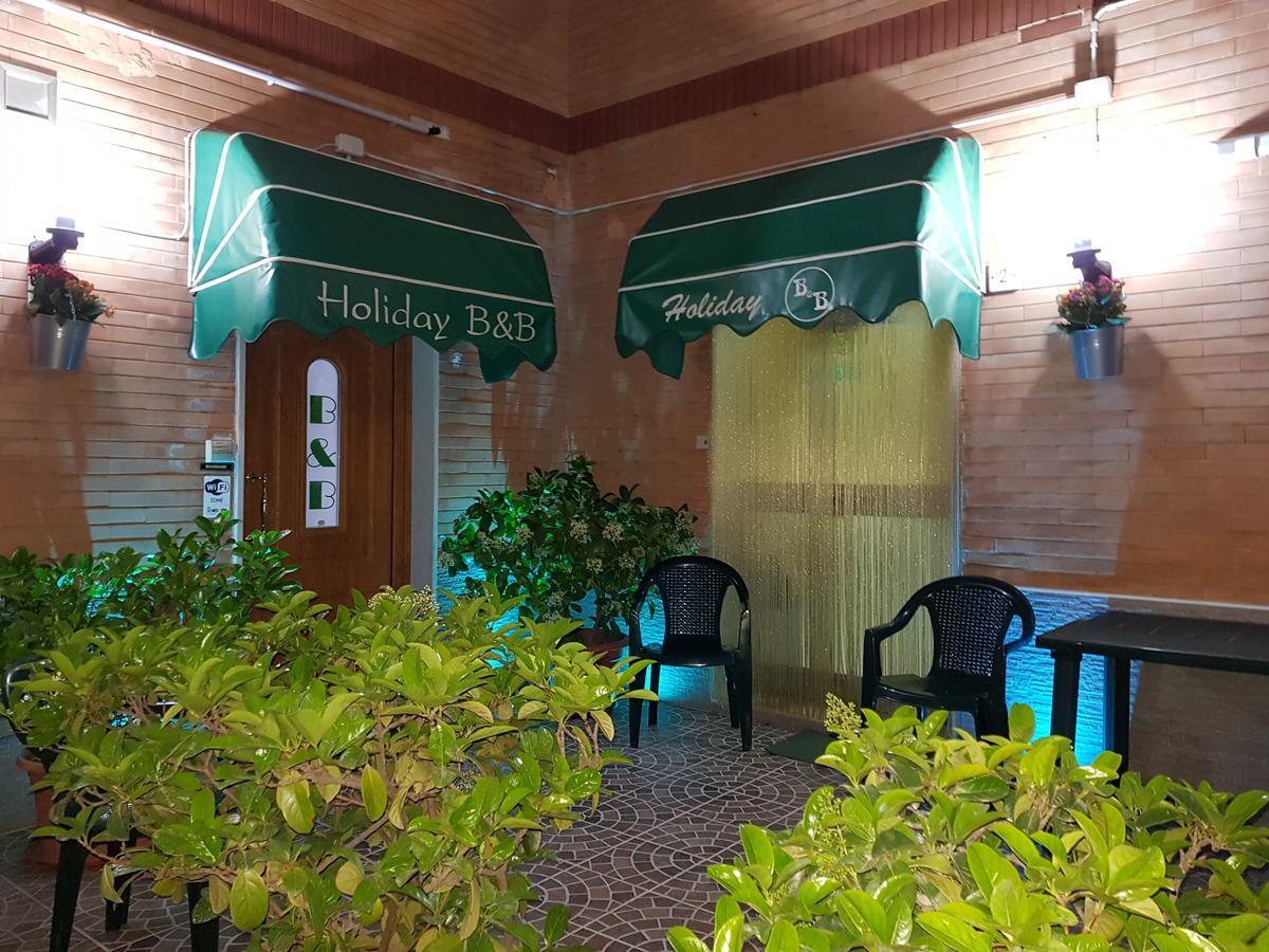 Holiday B&B Vico Del Gargano Bagian luar foto