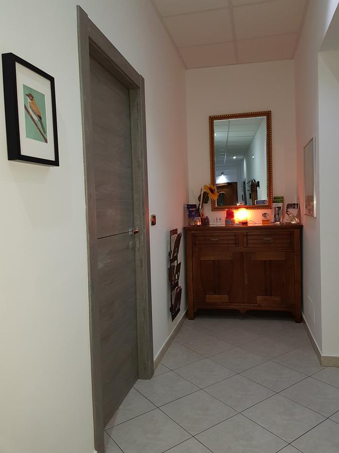 Holiday B&B Vico Del Gargano Bagian luar foto