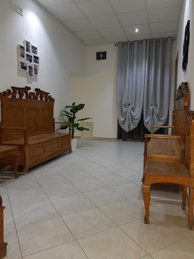 Holiday B&B Vico Del Gargano Bagian luar foto