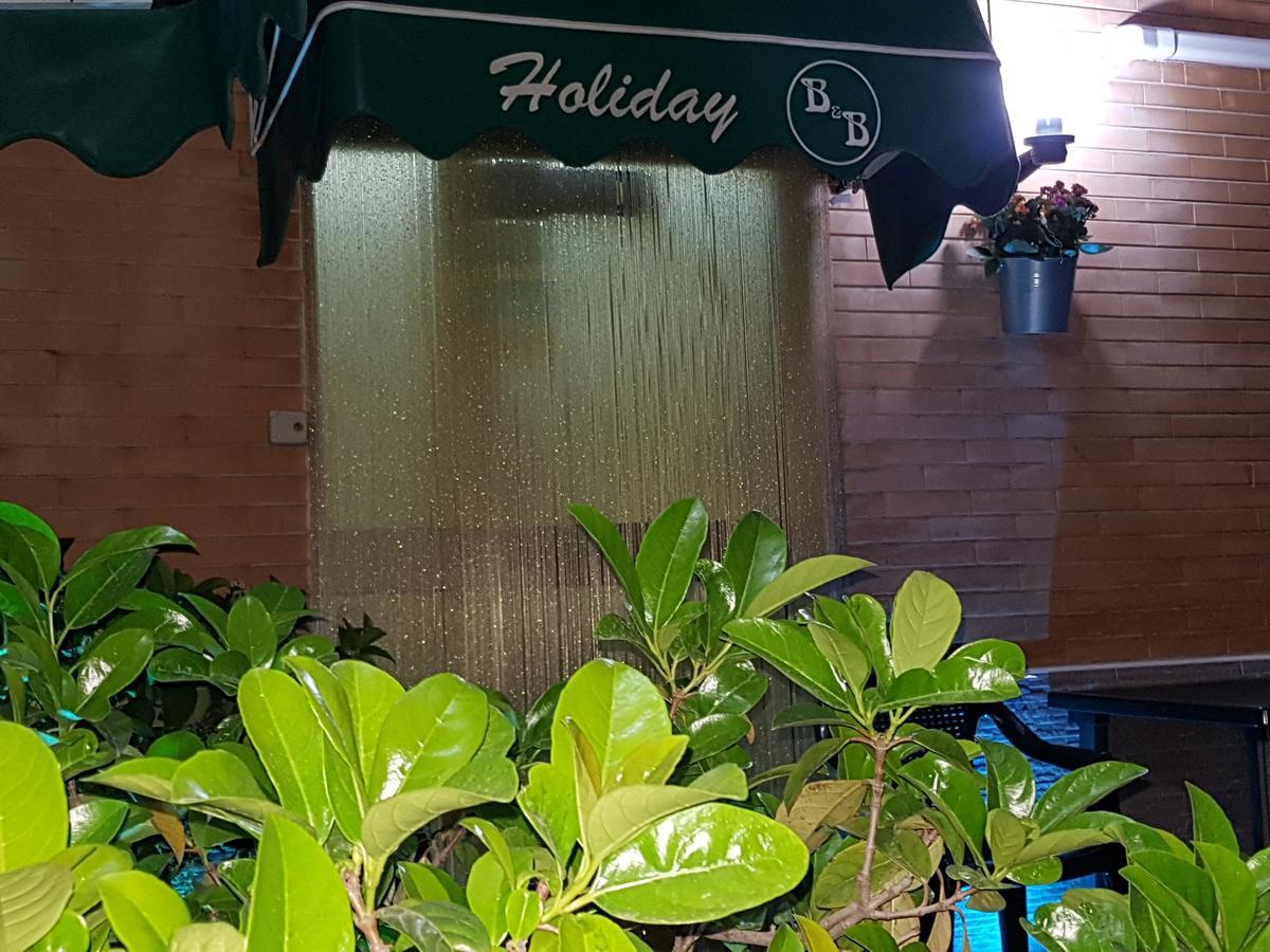 Holiday B&B Vico Del Gargano Bagian luar foto