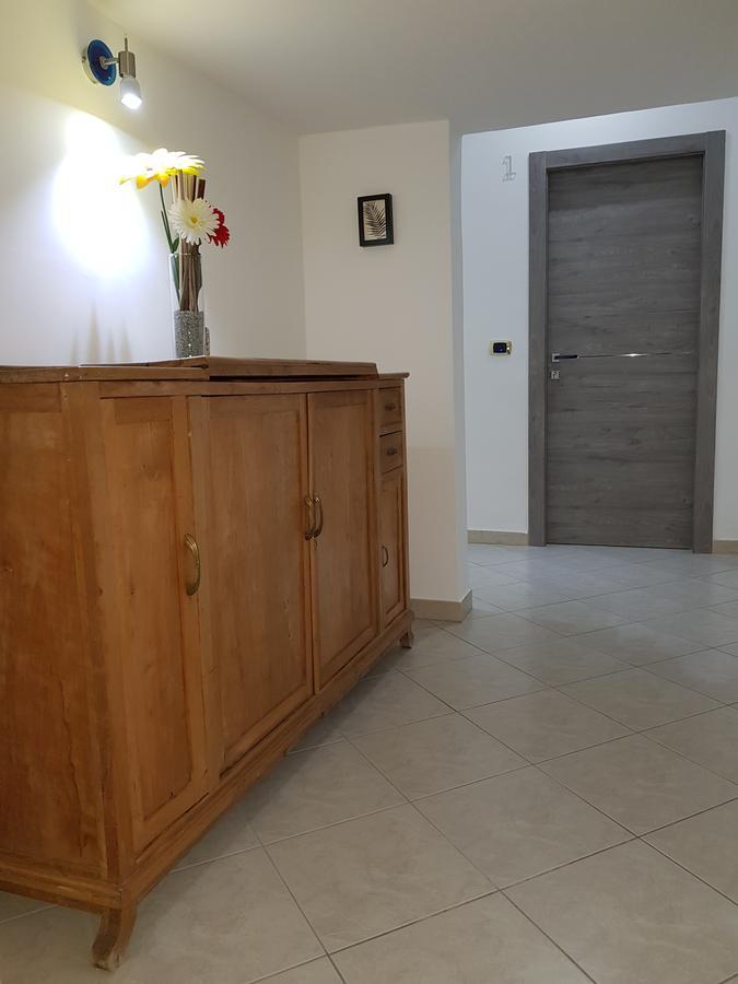 Holiday B&B Vico Del Gargano Bagian luar foto