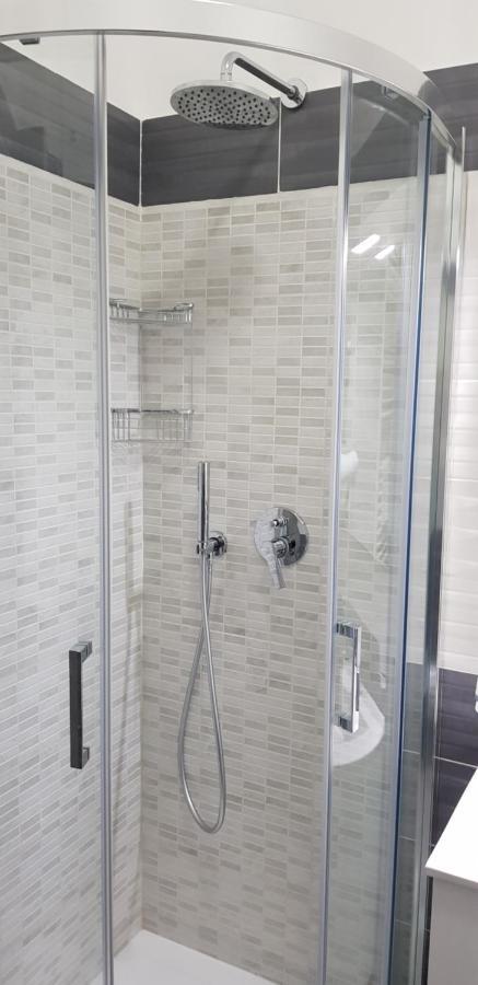 Holiday B&B Vico Del Gargano Bagian luar foto